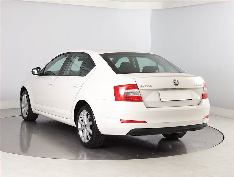 Škoda Octavia (2014) 1.6 TDI, Serv.kniha, Tempomat - fotka 4 z 17