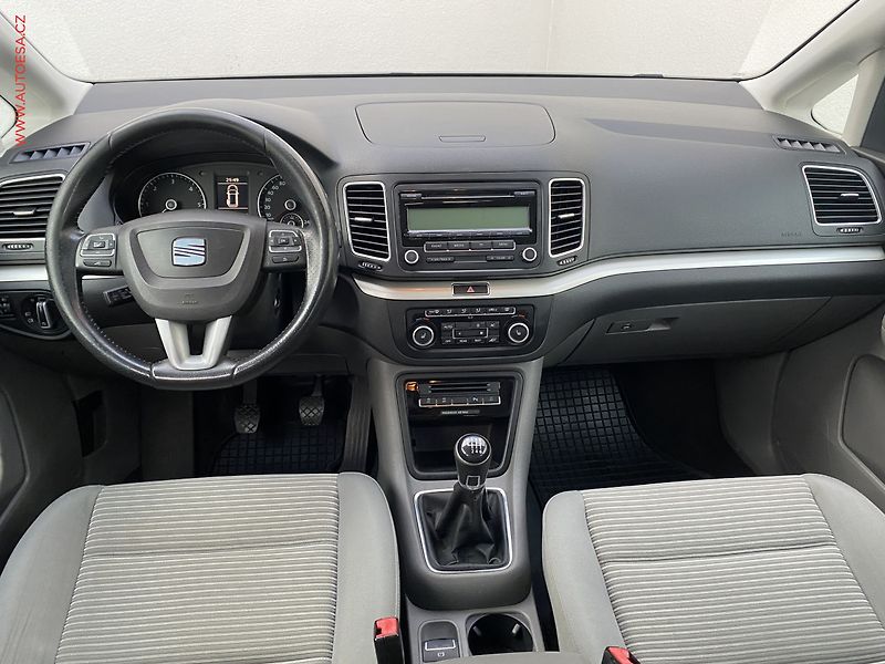 Seat Alhambra (2012) 2.0TDi, AC, výhřev sed. - fotka 8 z 16