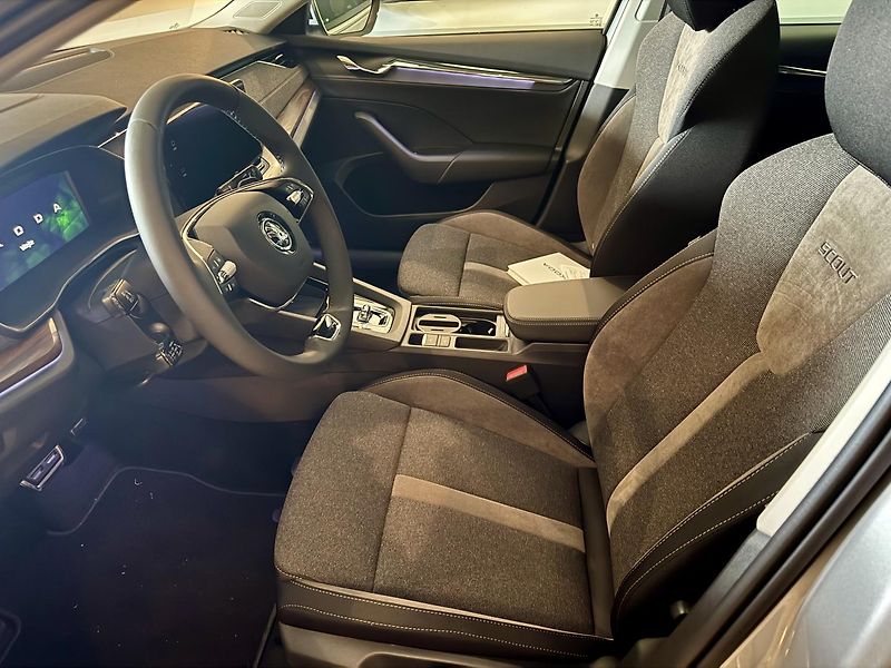 Škoda Octavia (2024) SCOUT 2,0Tdi 147kw-4x4 Panoram - fotka 22 z 36