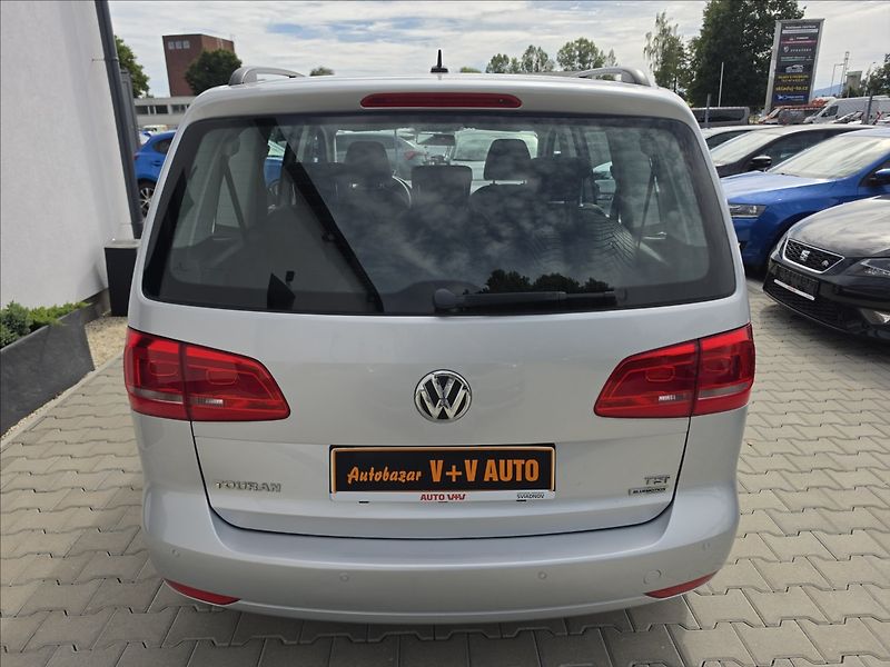 Volkswagen Touran 1,2 TSi 77KW Trend 7 MÍST ALU - fotka 7 z 41