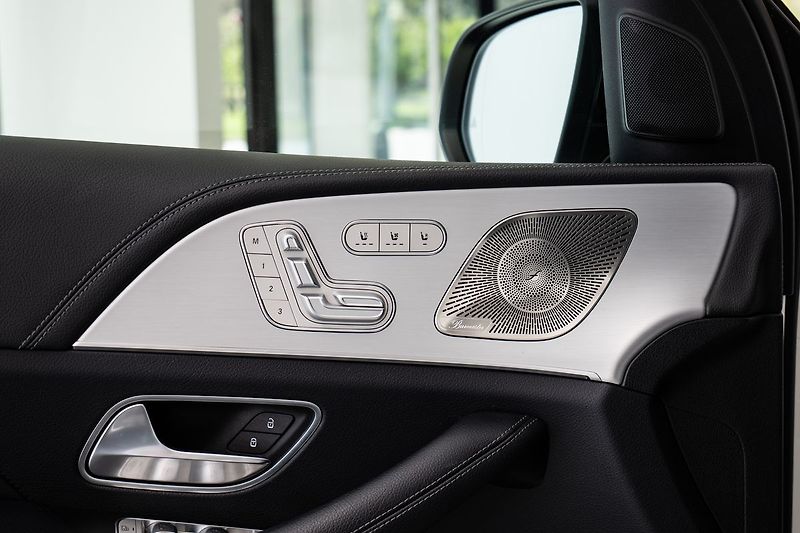 Mercedes-Benz GLE 400d 4MATIC Burmester/Vzduch/3 - fotka 9 z 22