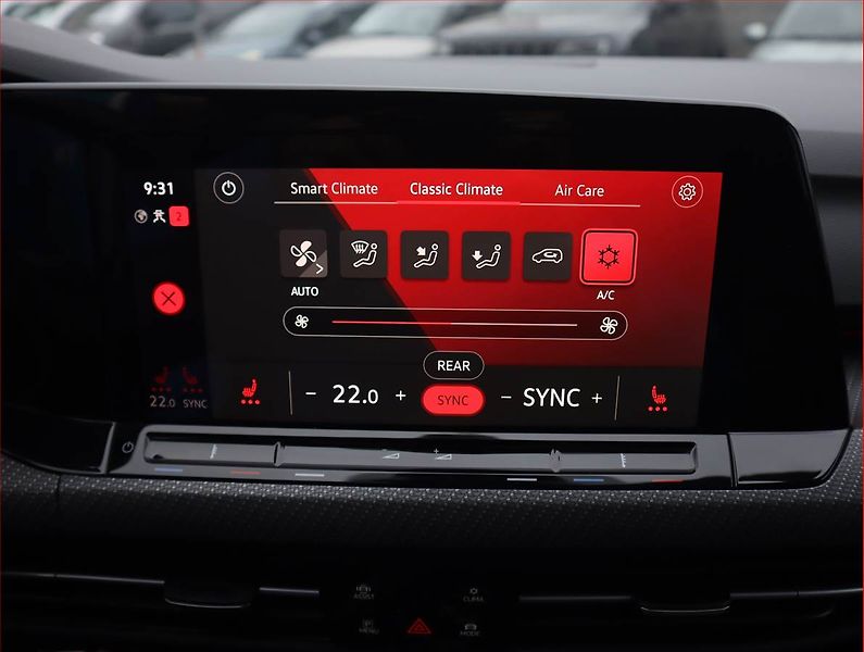 Volkswagen Golf (2021) R-Line 2.0 TDI, Automat, Kůže - fotka 19 z 25