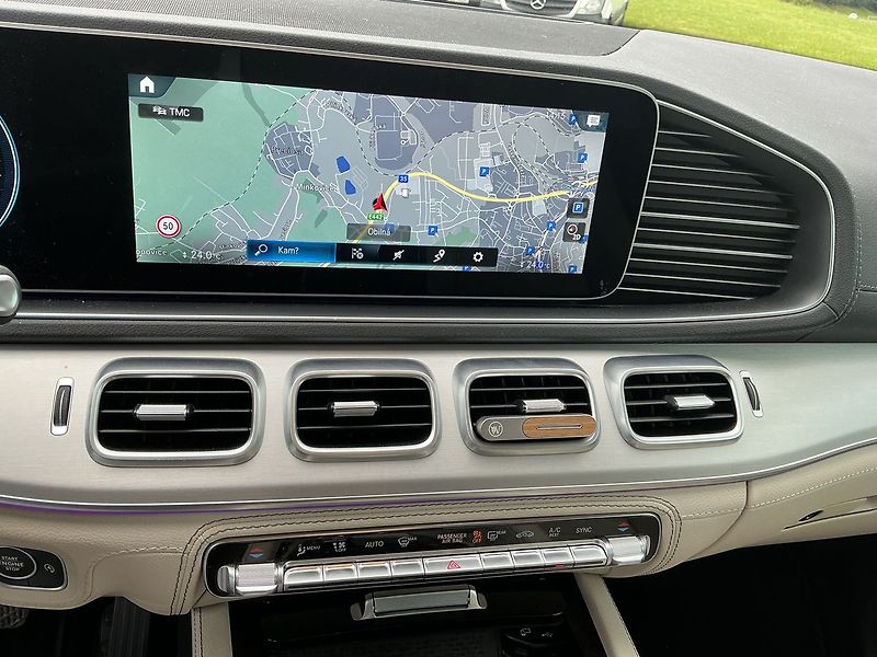 Mercedes-Benz GLE 350 d 4MATIC - fotka 13 z 27