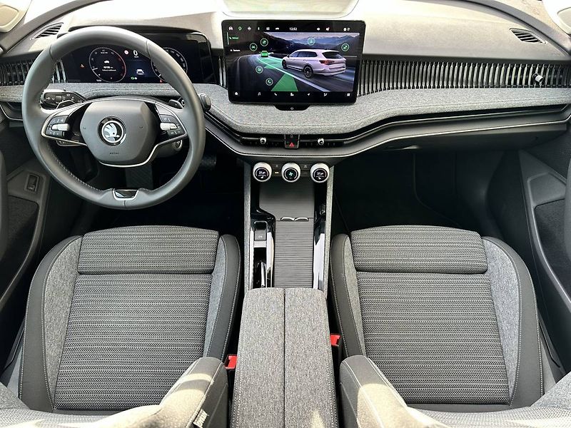 Škoda Superb Combi Selection 2.0TDI 110kW D - fotka 5 z 32