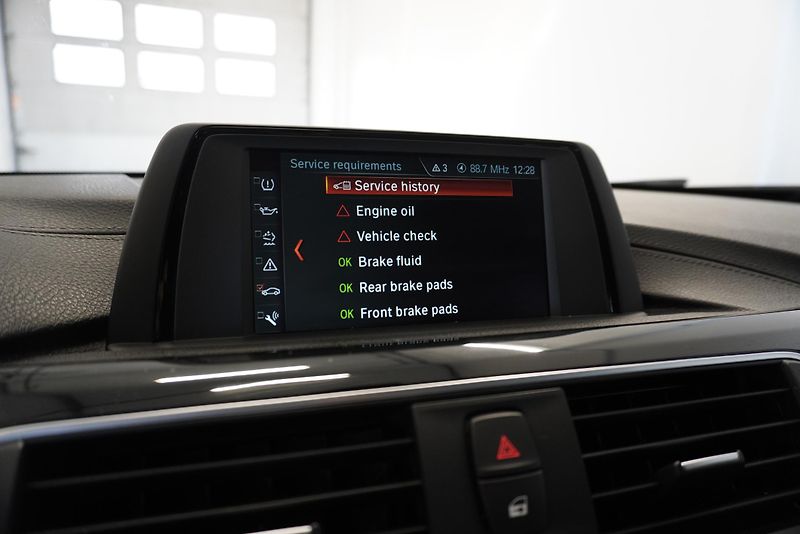 BMW Řada 4 420 - NOVÝ MOTOR NA 210000 KM - fotka 25 z 32