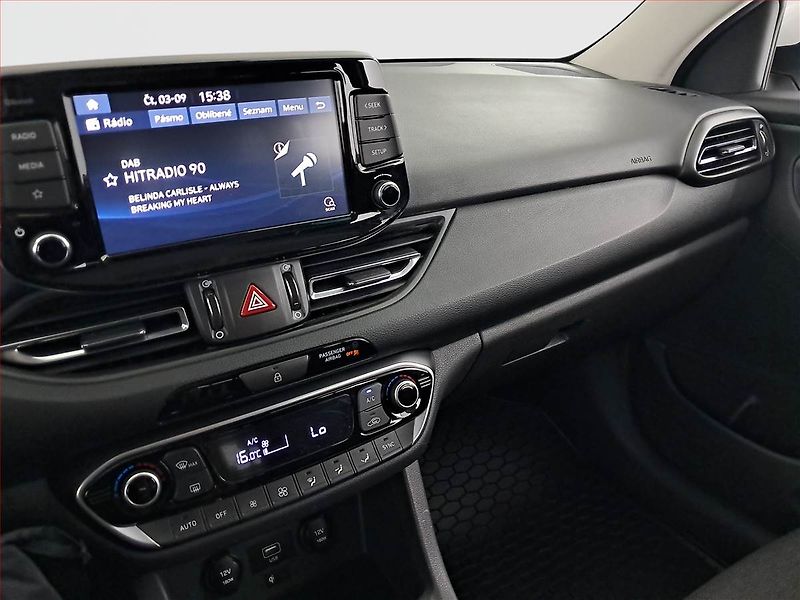 Hyundai i30 (2024) Smart 1.0 T-GDI, Serv.kniha - fotka 12 z 20