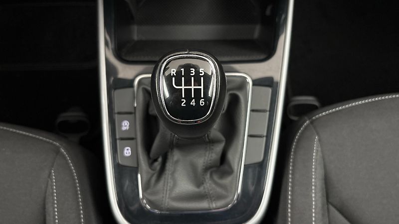 Škoda Fabia 1.0 TSI Style - fotka 22 z 23