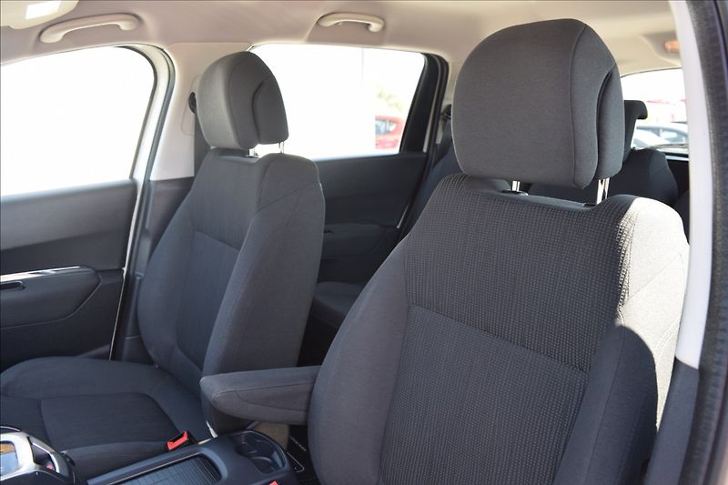 Peugeot 5008 1,6 HDI 84KW AUTOMAT PO SERVIS - fotka 14 z 49