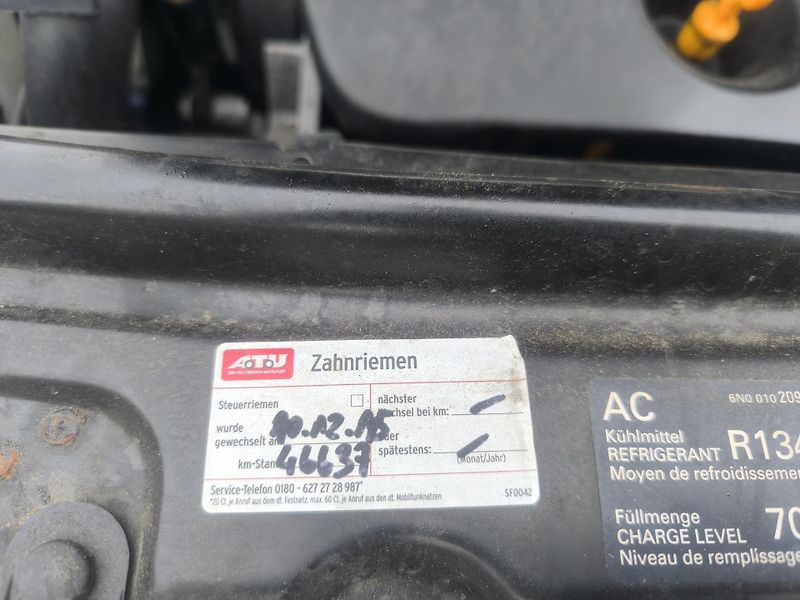 Seat Leon TDI66KW,KRÁSNÝ,110KM, SERVISKA - fotka 20 z 20