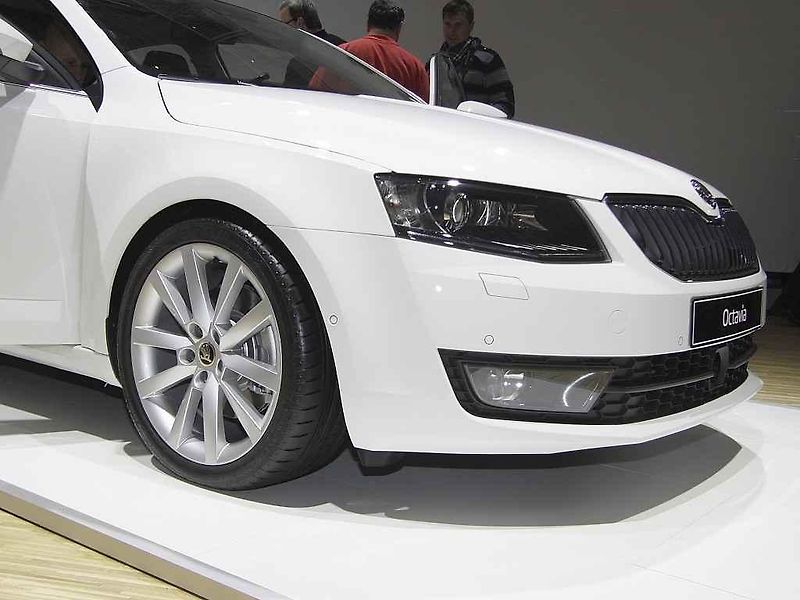Společnost Škoda Auto představila 11. prosince v Mladé Boleslavi třetí generaci stěžejního modelu Octavia. Vyrábět se má v příštím roce a světovou premiéru si odbude na začátku března na autosalonu v Ženevě.