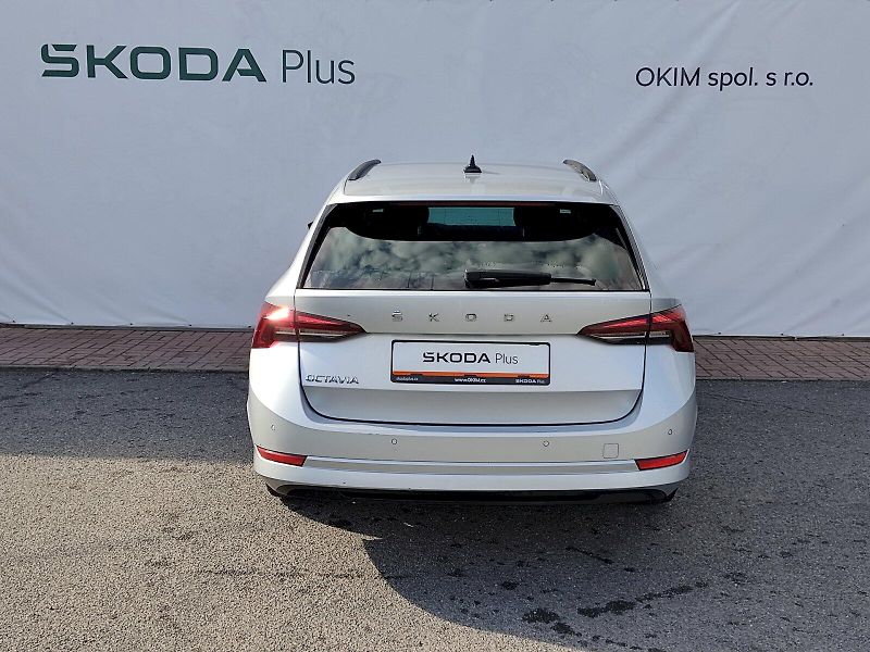 Škoda Octavia (2023) Combi Ambition 2,0 Tdi 110 Kw - fotka 34 z 36