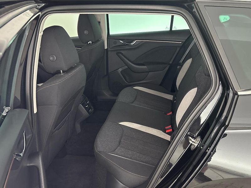 Škoda Kamiq Top Selection DSG - fotka 8 z 29