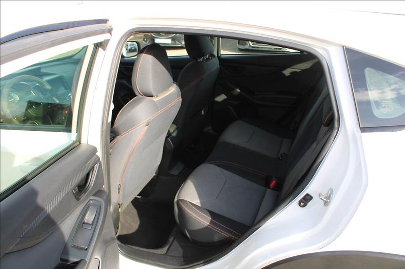 Subaru XV 1,6 i  1.maj.,ČR,serviska,DPH - fotka 10 z 34