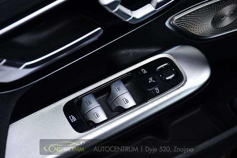 Mercedes-Benz EQE 350+ AMG - fotka 24 z 56