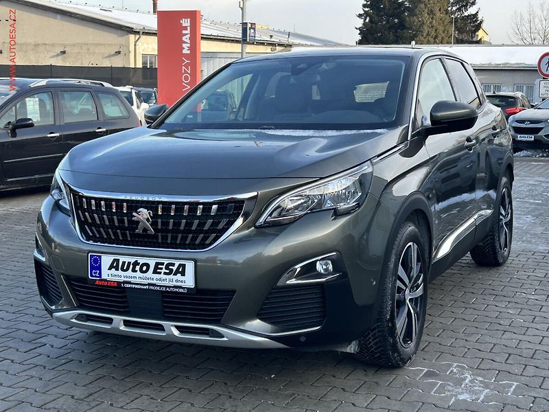 Peugeot 3008 (2018) 1.2 PT, Allure, AT, navi - fotka 3 z 24