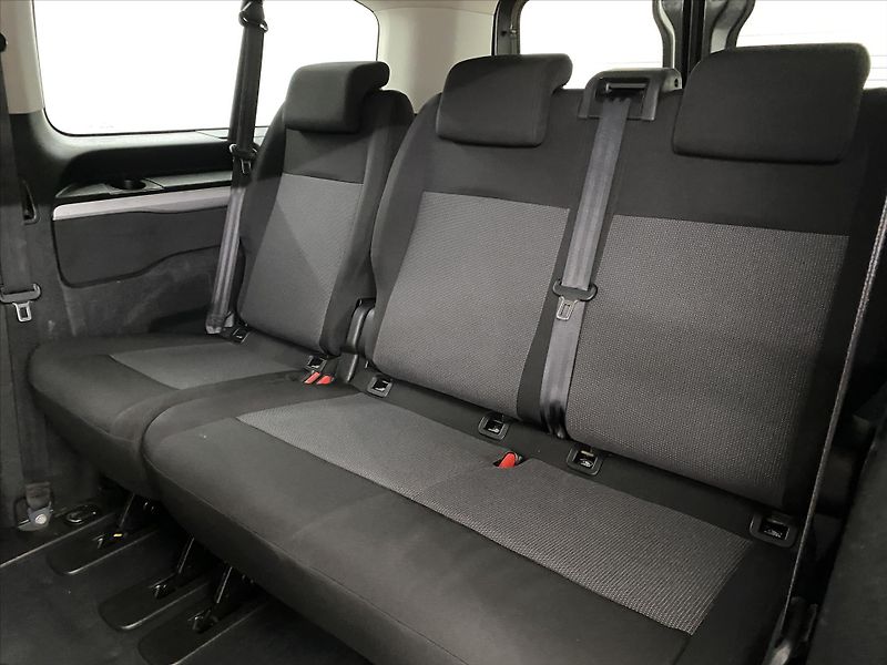 Toyota ProAce Verso 2,0 D-4D 106kW 8Míst - fotka 6 z 25