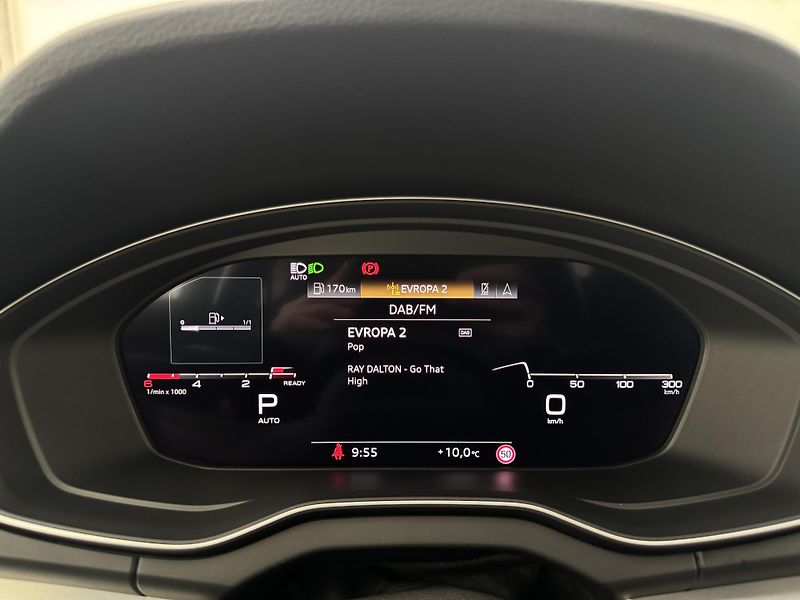 Audi Q5 SB*40tdi*ČR*DPH*S-Line*Vzduch* - fotka 22 z 42