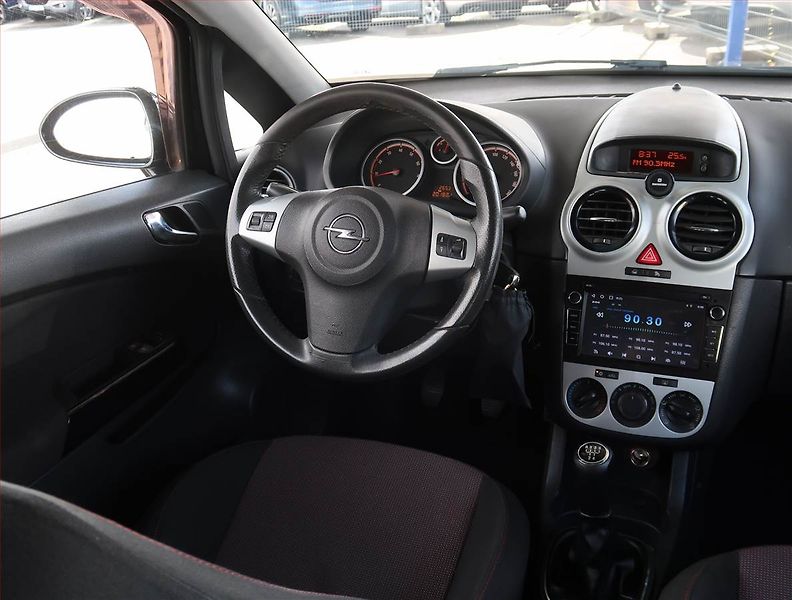 Opel Corsa (2007) 1.2, po STK, v provozu - fotka 7 z 17