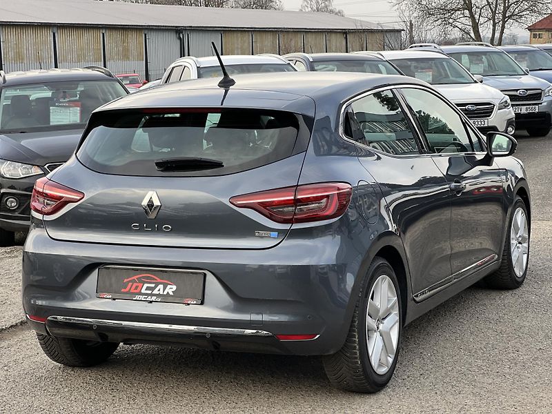 Renault Clio 1.6i E-TECH HYBRID AUTOMAT - fotka 6 z 33