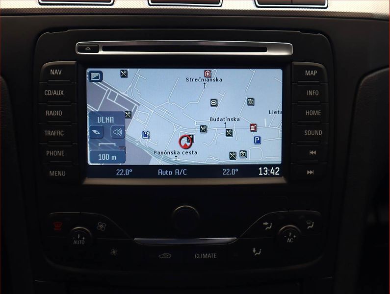 Ford S-MAX (2012) 2.0 TDCi, Automat, Serv.kniha - fotka 13 z 20