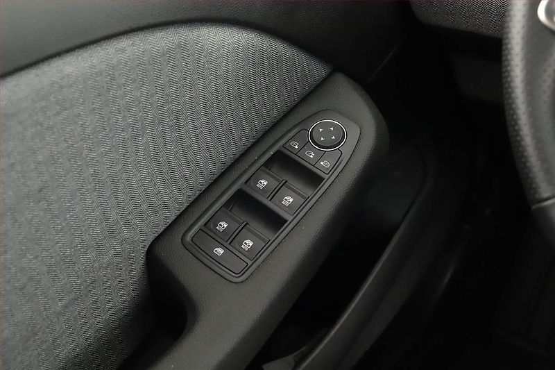 Renault Clio (2025) E-Tech Hybrid, TECHNO, KAMERA - fotka 22 z 22