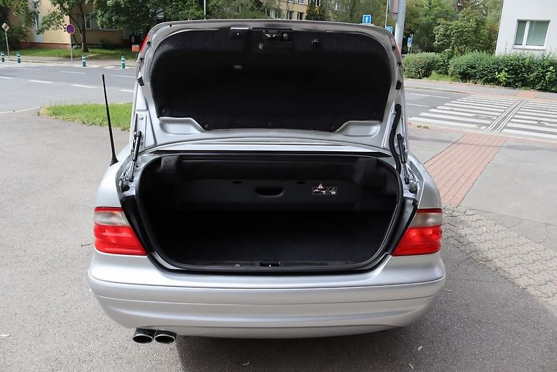 Mercedes-Benz CLK 55 AMG V8 CABRIO 255kW - fotka 34 z 50