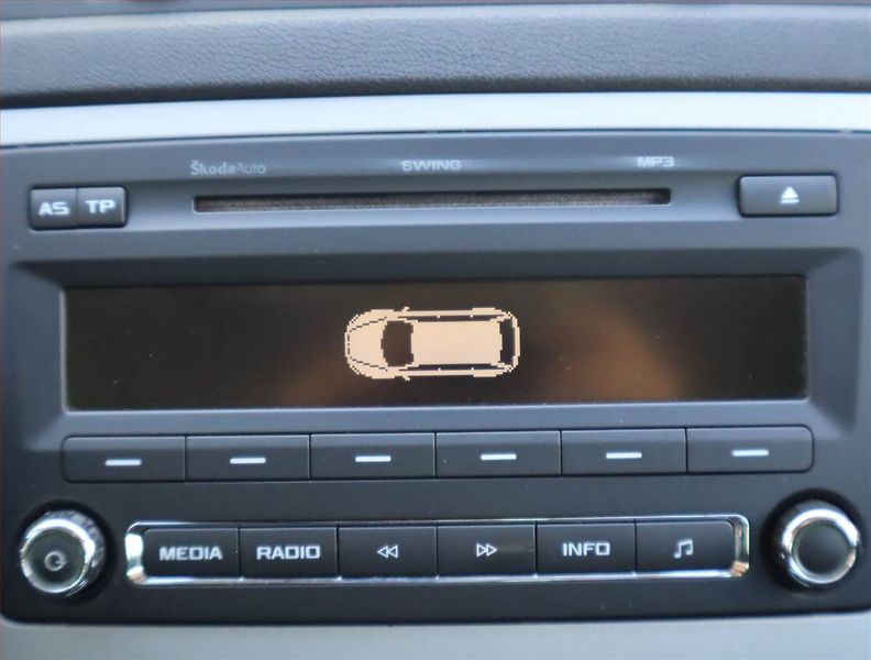 Škoda Octavia (2012) 2.0 TDI, Automat, Tempomat - fotka 17 z 17