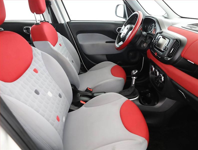 Fiat 500L (2012) 1.4 16V, Tempomat - fotka 7 z 17