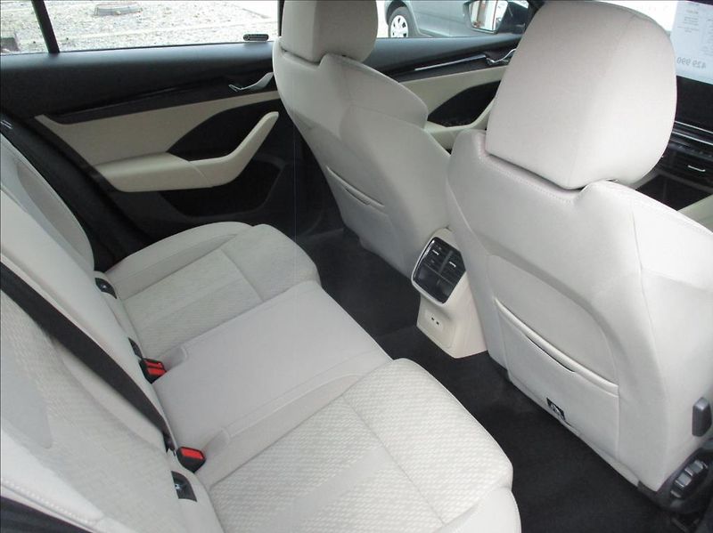 Škoda Octavia 2,0 TDI, Style,DSG,NAVI,CZ - fotka 12 z 45
