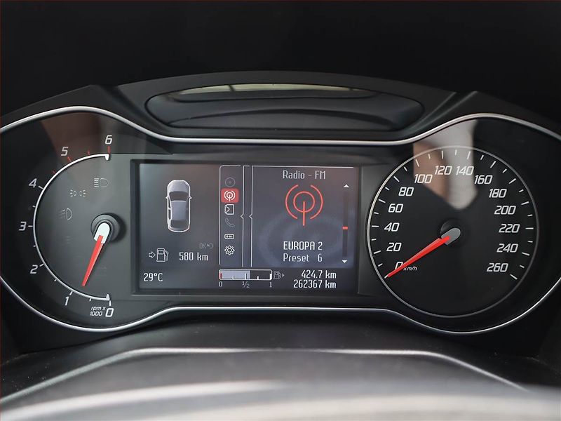 Ford Mondeo (2012) 2.0 TDCi, Automat, Tempomat - fotka 11 z 18