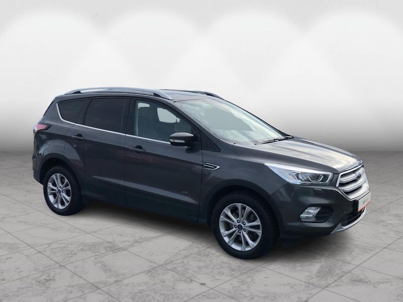 Ford Kuga 2.0 TDCi - fotka 6 z 29
