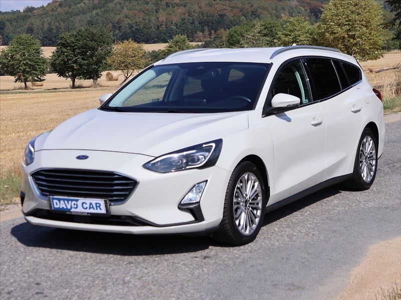 Ford Focus 1,5 Titanium X CZ 1.Maj. DPH - fotka 2 z 28