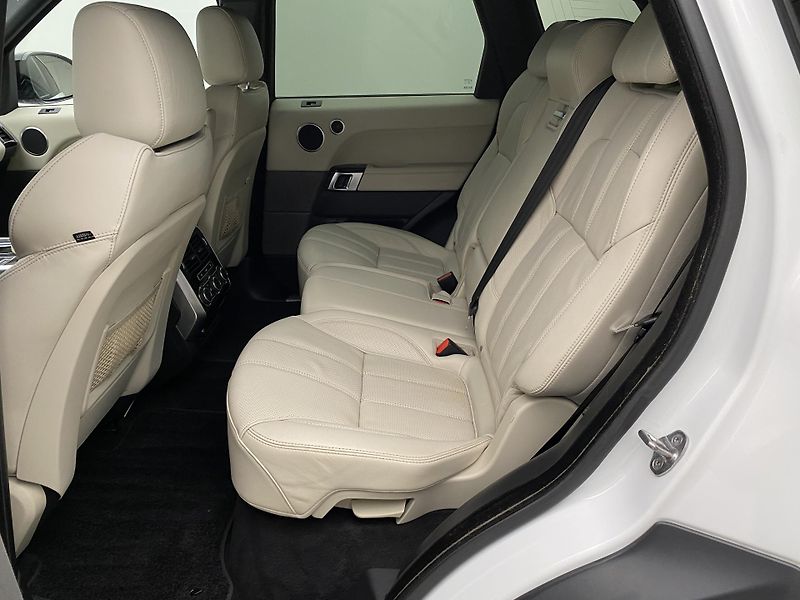 Land Rover Range Rover Sport 3.0 SDV6 HSE AWD AUT - fotka 5 z 46