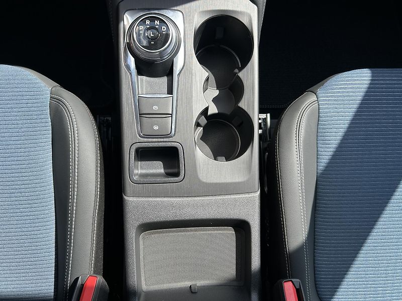 Ford Kuga BLUECRUISE EDITION 178kW - fotka 38 z 38