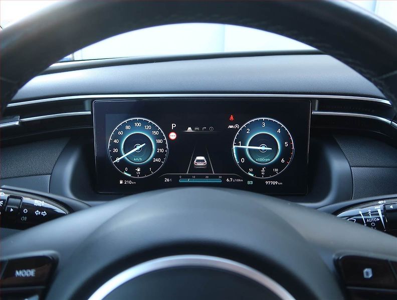 Hyundai Tucson (2021) 1.6 CRDi 48V MHEV - fotka 11 z 20