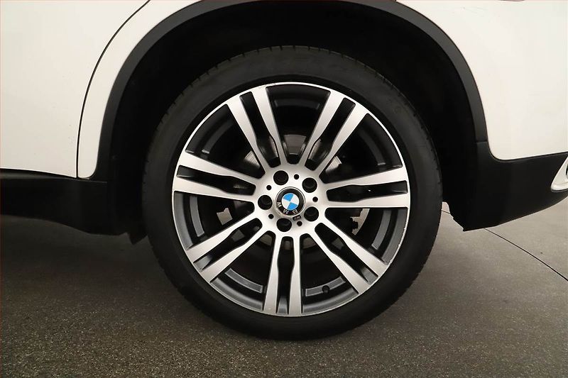 BMW X6 (2013) M Paket xDrive30d, 4X4 - fotka 15 z 15