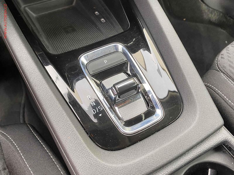 Škoda Octavia (2022) 2.0 TDi, 2.maj,ČR, Style, DSG - fotka 17 z 20