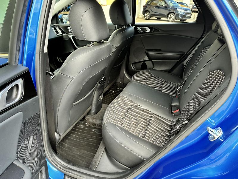 Kia XCeed 1.5 T-GDI 103kW TOP - fotka 11 z 20