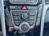 Hyundai i30 1.6 - náhled 13