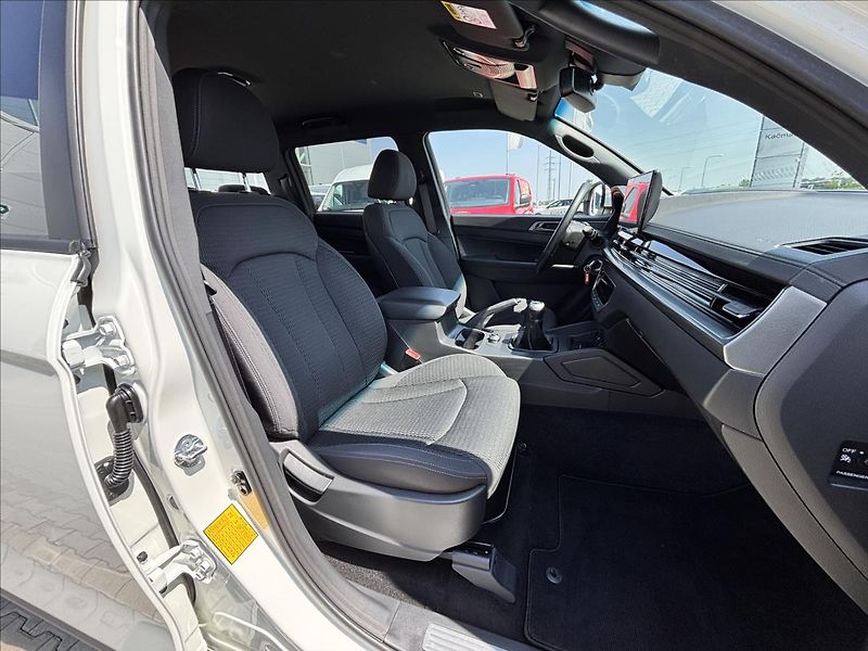 KGM Musso Grand 2,2 e-XDI Style 4WD 148kW - fotka 17 z 28