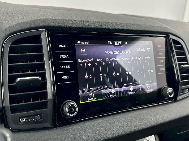 Škoda Karoq (2025) DSG 1.5TSI 110kW SportLine - fotka 18 z 36