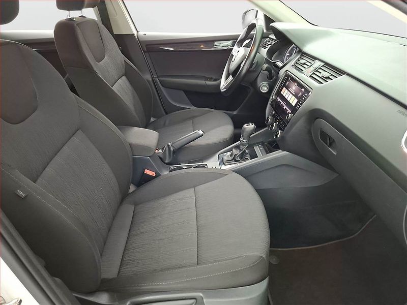 Škoda Octavia (2017) 1.4 TSI, Automat, Navi - fotka 9 z 17