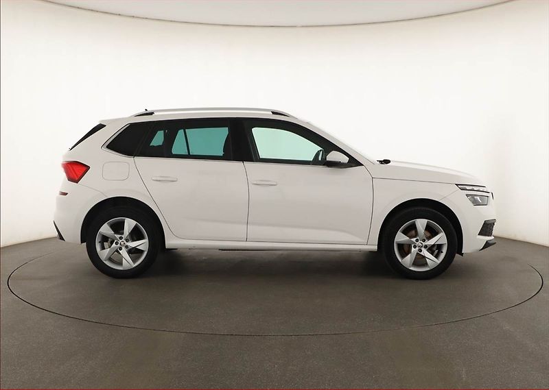Škoda Kamiq (2023) Style 1.0 TSI - fotka 6 z 20