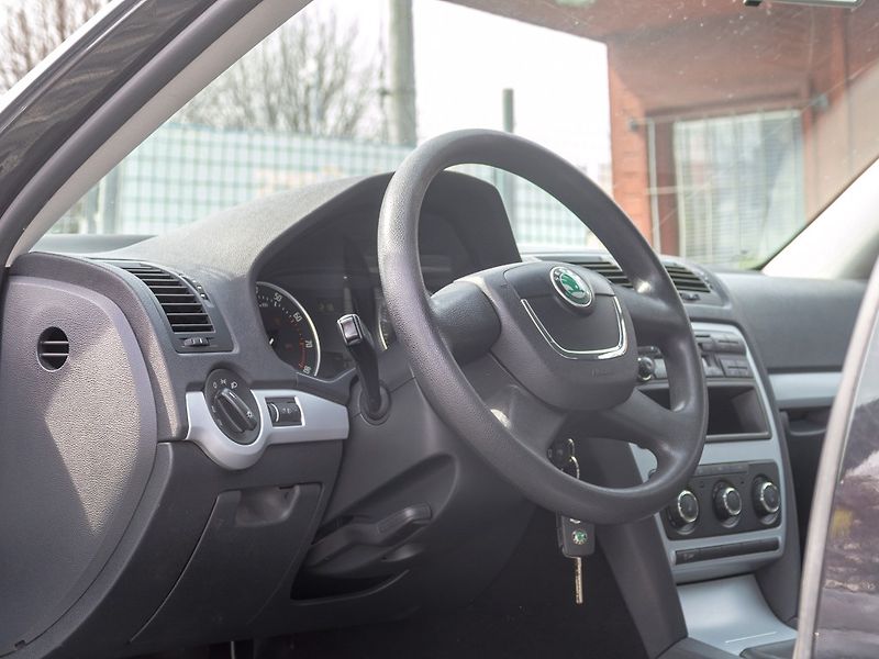 Škoda Octavia (2010) 1.4TSI 90KW – TAŽNÝ - fotka 11 z 38
