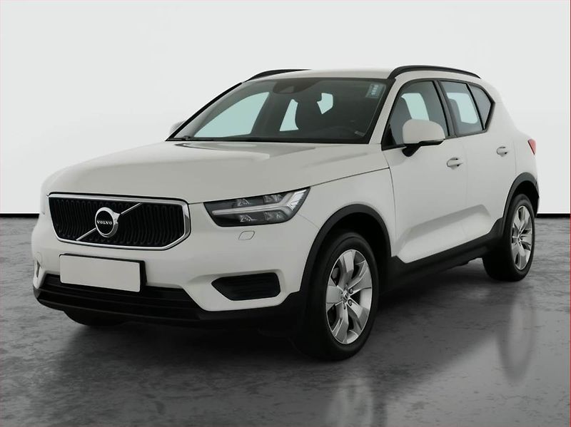 Volvo XC40 (2018) T3 - fotka 2 z 15