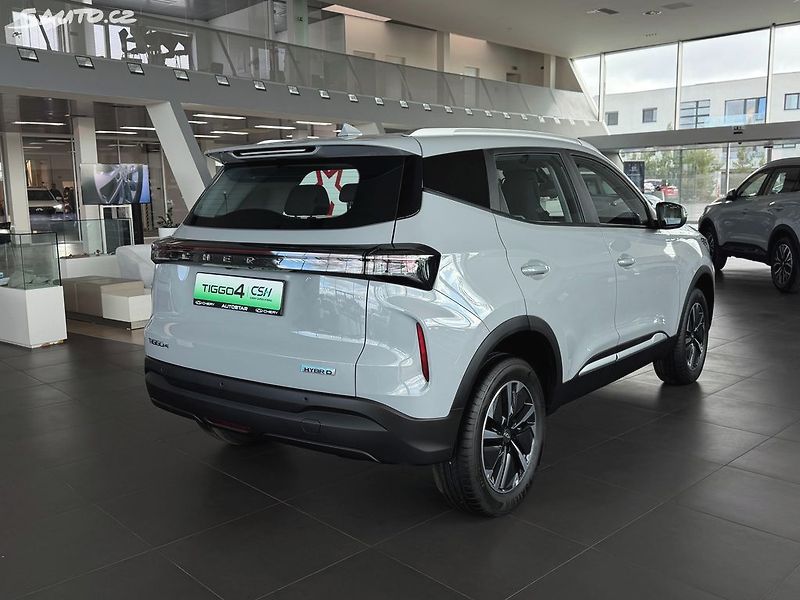 Chery Tiggo 4 HEV (2026) 1.5 HEV COMFORT 120 kW - fotka 6 z 7