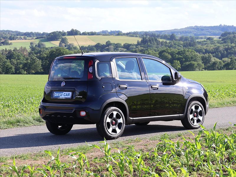 Fiat Panda 1,0 i Hybrid Cross Klima DPH - fotka 7 z 31