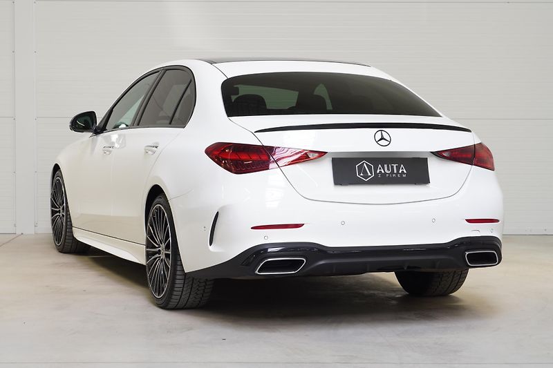 Mercedes-Benz Třídy C C300 4M,HUD,DPH,AMG,PANO,ZÁRUK - fotka 8 z 37