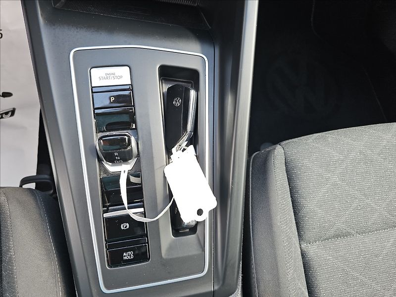 Volkswagen Golf 8 2,0TDi 110KW DSG STYLE - fotka 23 z 41