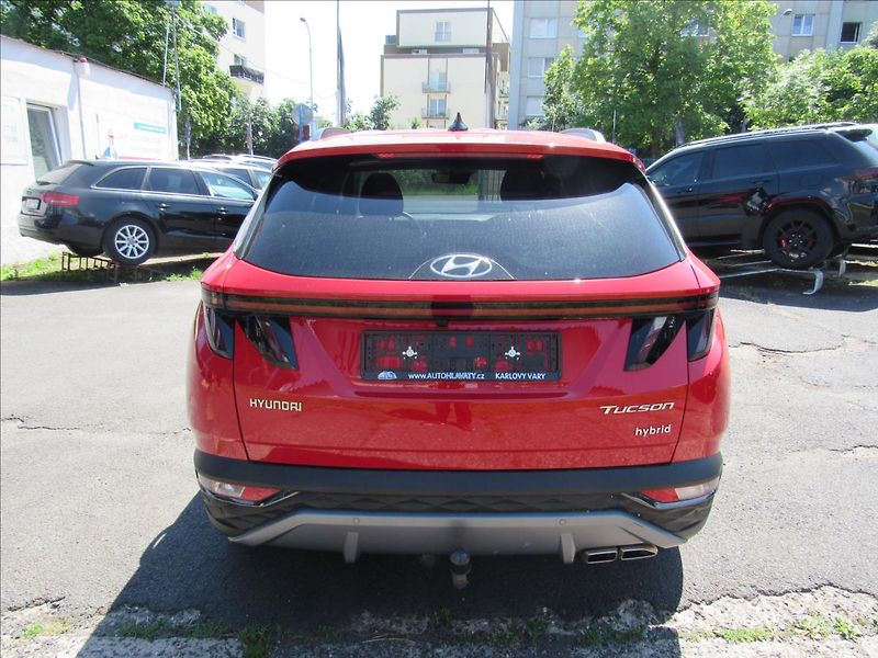 Hyundai Tucson 1,6 T GDI Mild Hybrid AWD AUT - fotka 5 z 37